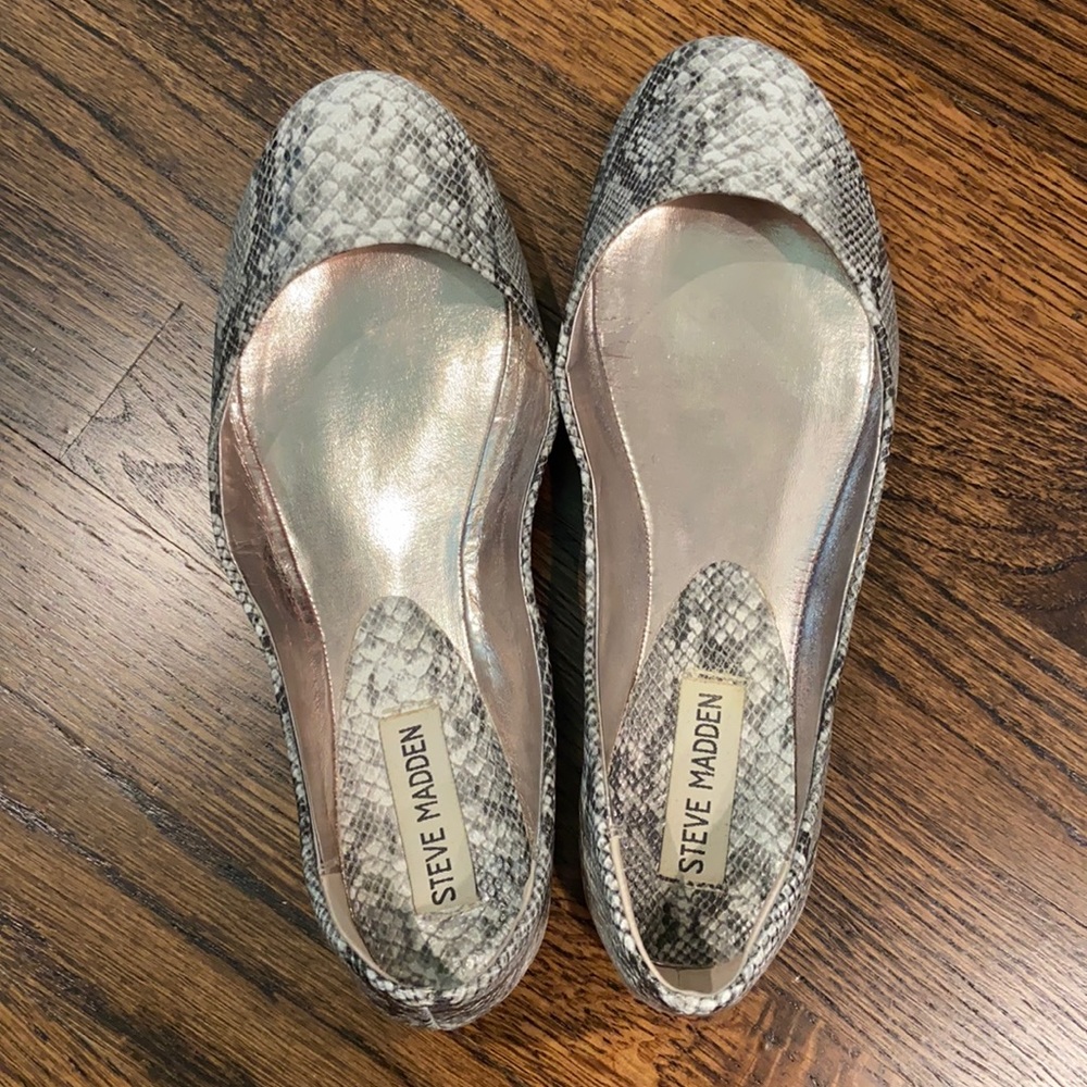 Steve Madden flats